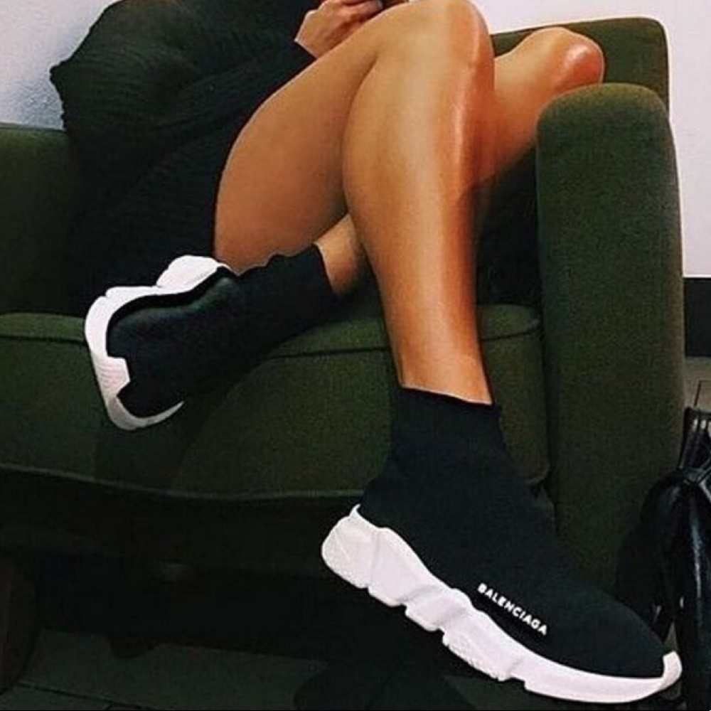 **SOLD** BALENCIAGA SPEED TRAINERS 👟